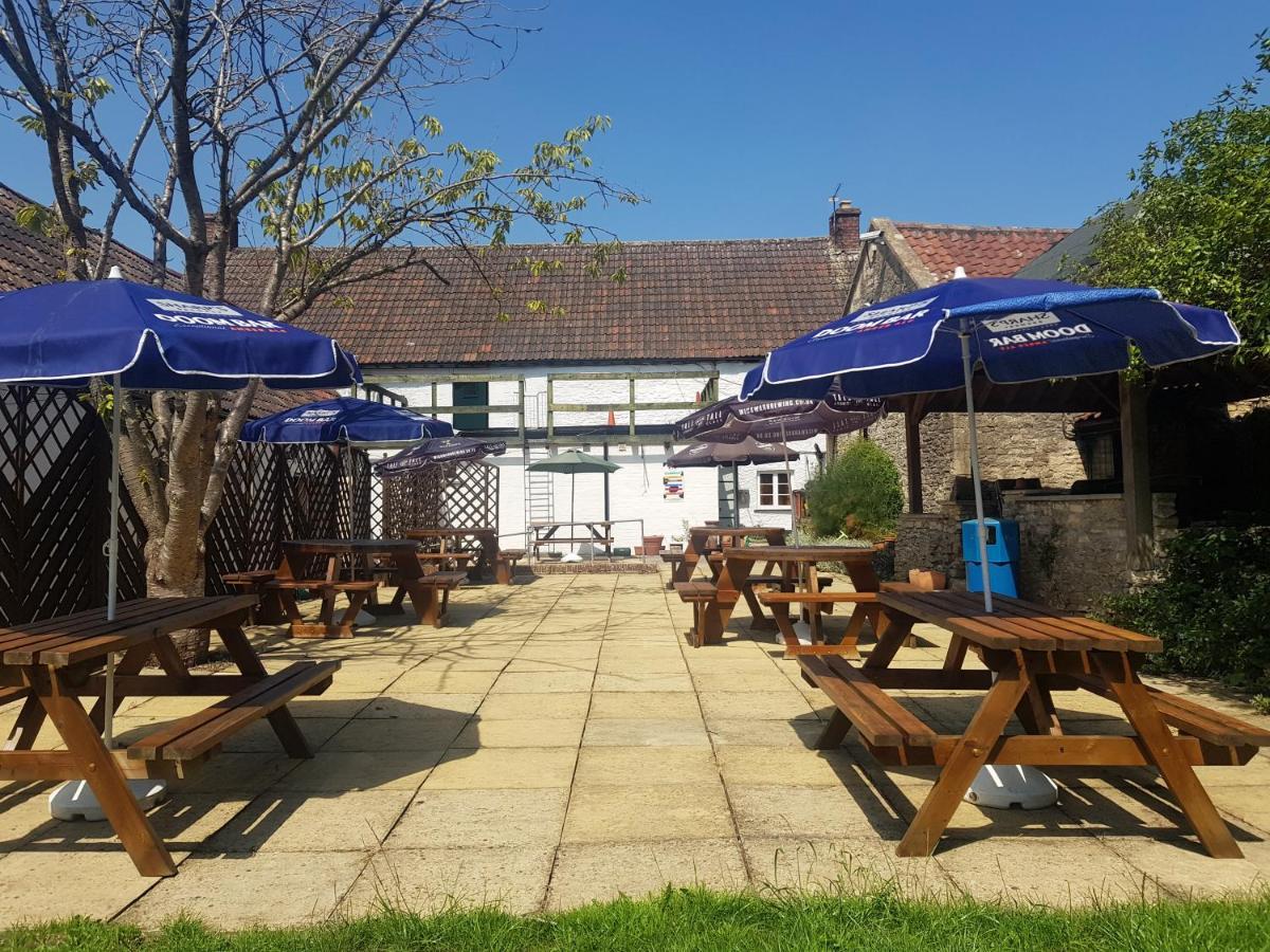 The Dog Inn Old Sodbury Esterno foto